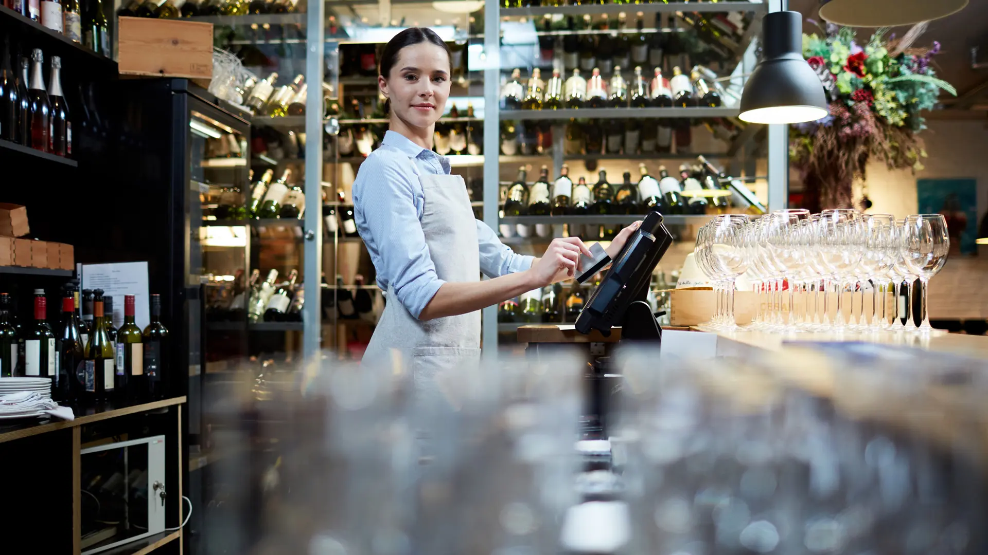 Mejores Sistemas POS Restobar en Colombia 2026
